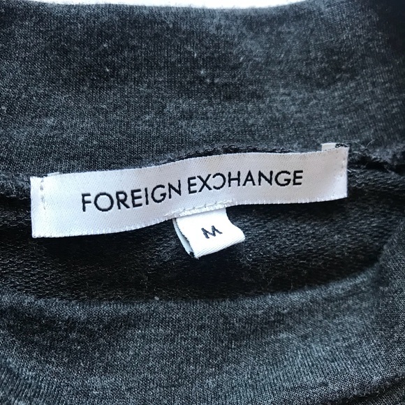 Cropped High Neck Long Sleeve - Picture 2 of 3